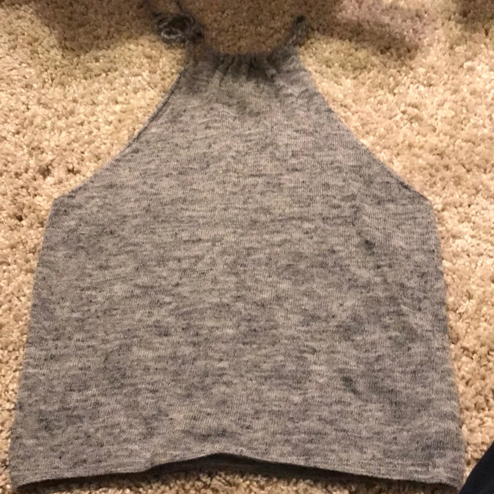 Gray top - Picture 3 of 4